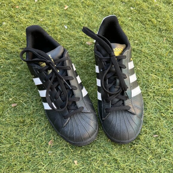 Shelltoe Black Adidas - Picture 6 of 11